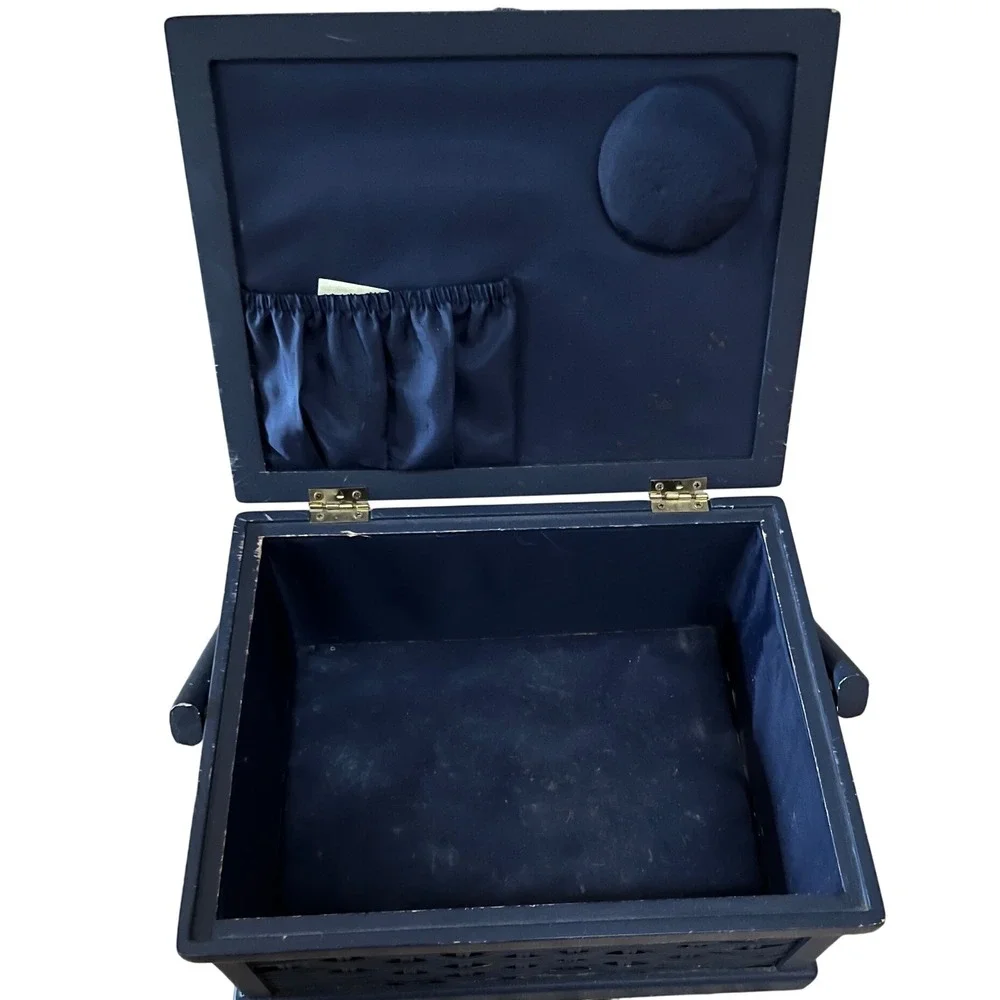 Vintage Navy Blue Wicker Sewing Basket Gingham Padded Lid Organizer Handle